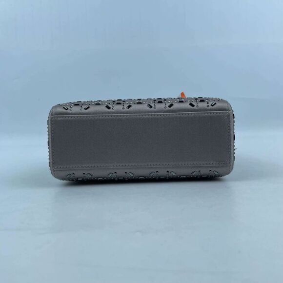 Dior Women Pre-Loved Bag Very Good Condition - Picture 3 of 9